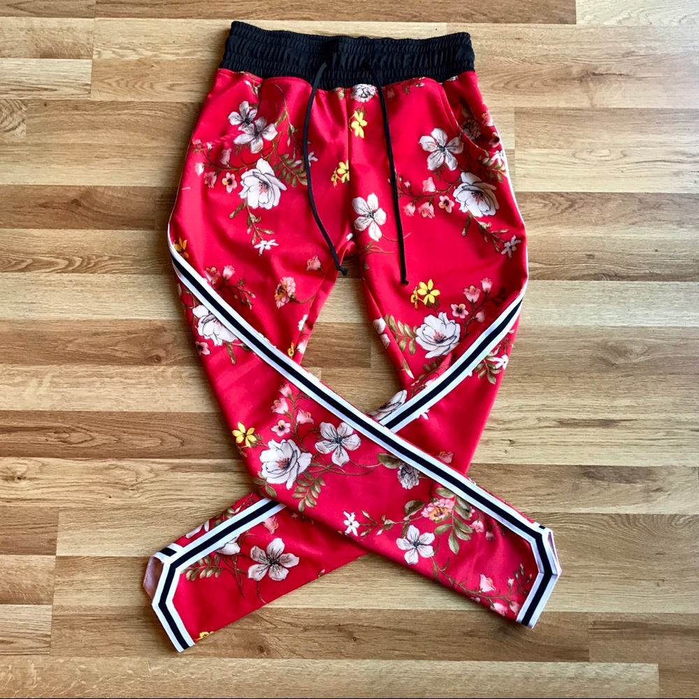 Men’s Sunday Floral Trackpant Jogger Hybrid in Red